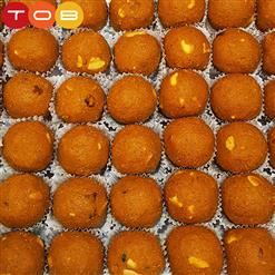 Badshahi Besan Ladoo